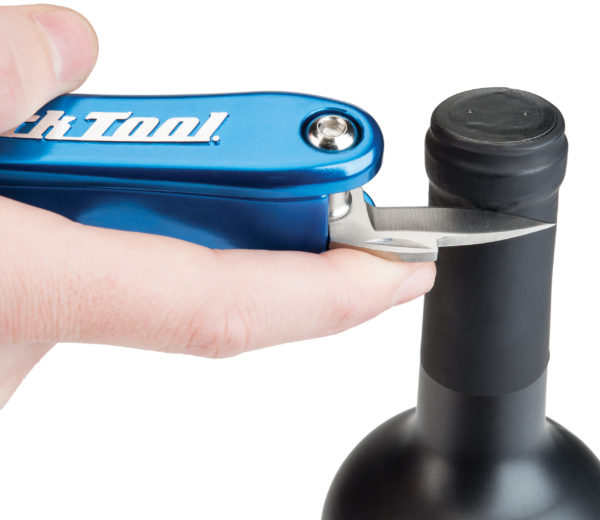 Park Tool BO-4 Bottle Opener cutting a wine foil, click to enlarge