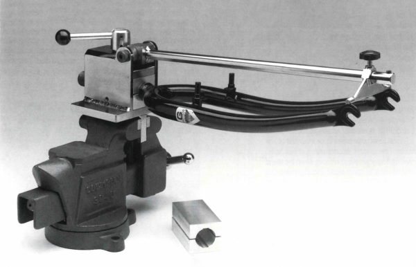 FCG-1 installed in a vise measuring the trueness of a fork, click to enlarge