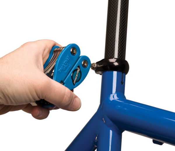 Park Tool MTB-3 Rescue Tool in use, click to enlarge