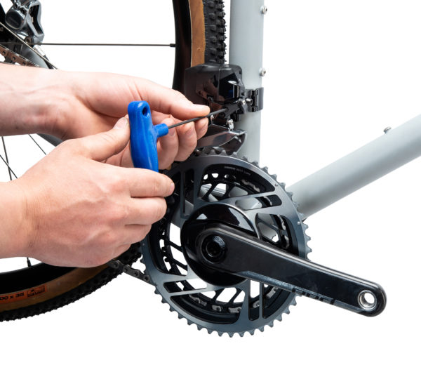 PH-25 2.5 mm wrench adjusting a front derailleur limit screw, click to enlarge