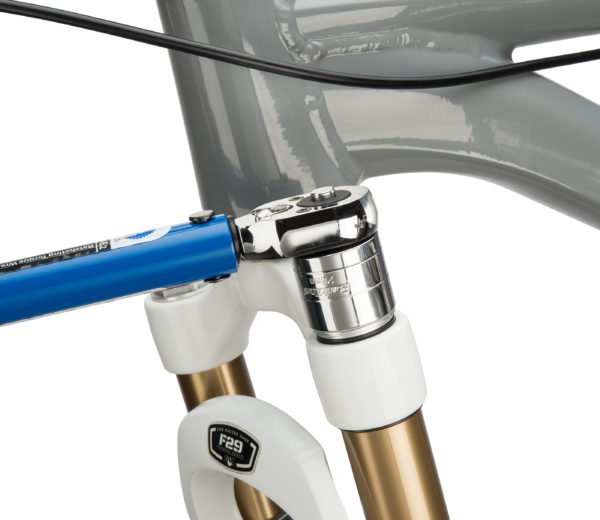 26 mm flat suspension socket removing top cap from fork, click to enlarge