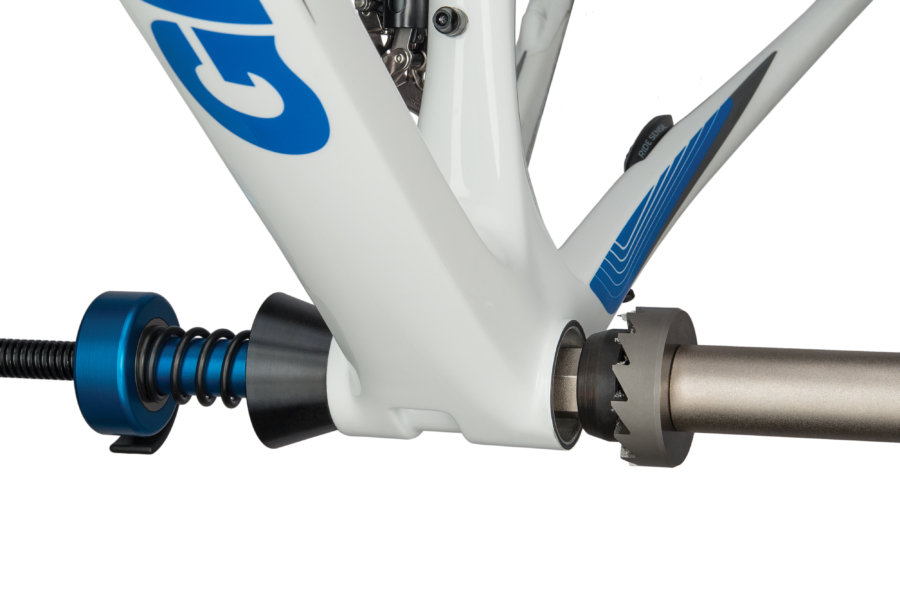 The Park Tool 764 40.98mm Pilot used with the 690-XL facer to face BB92 bottom bracket, enlarged