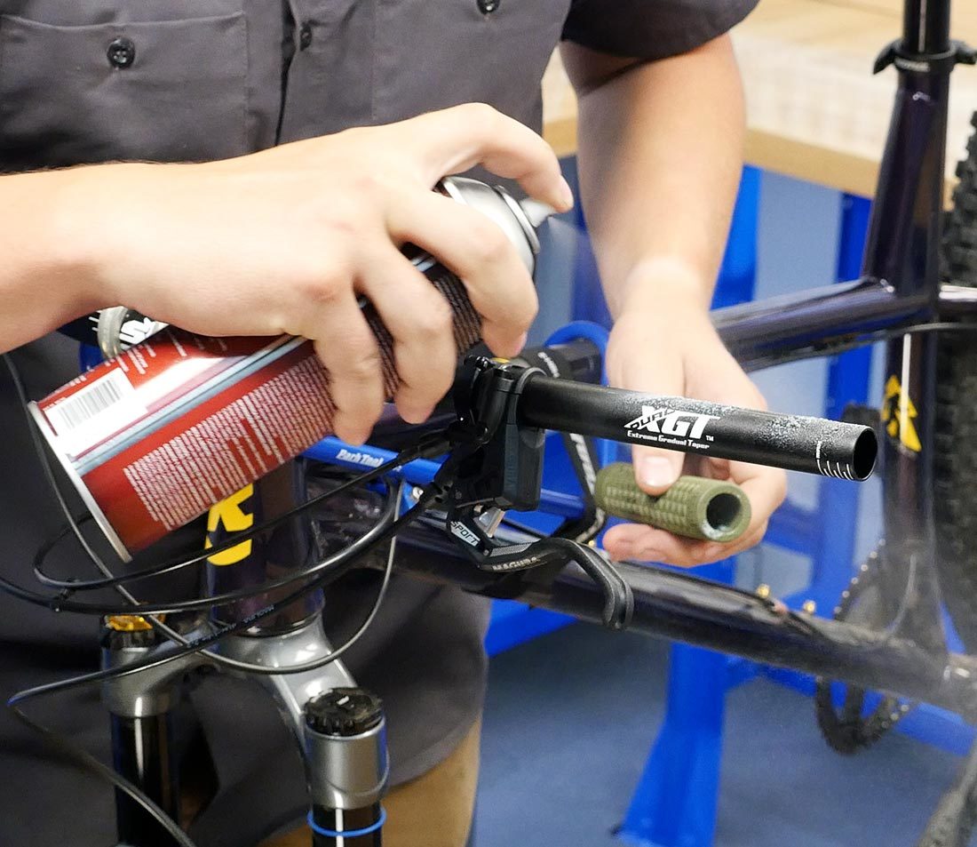 E-Bike Lock-On Gel Grips with Handlebar End Caps for Mountain Bike AARON MTB Bicycle Grips Fixie Sports Handlebar Grips Made of Non-Slip Rubber Crossbike Trekking Bike