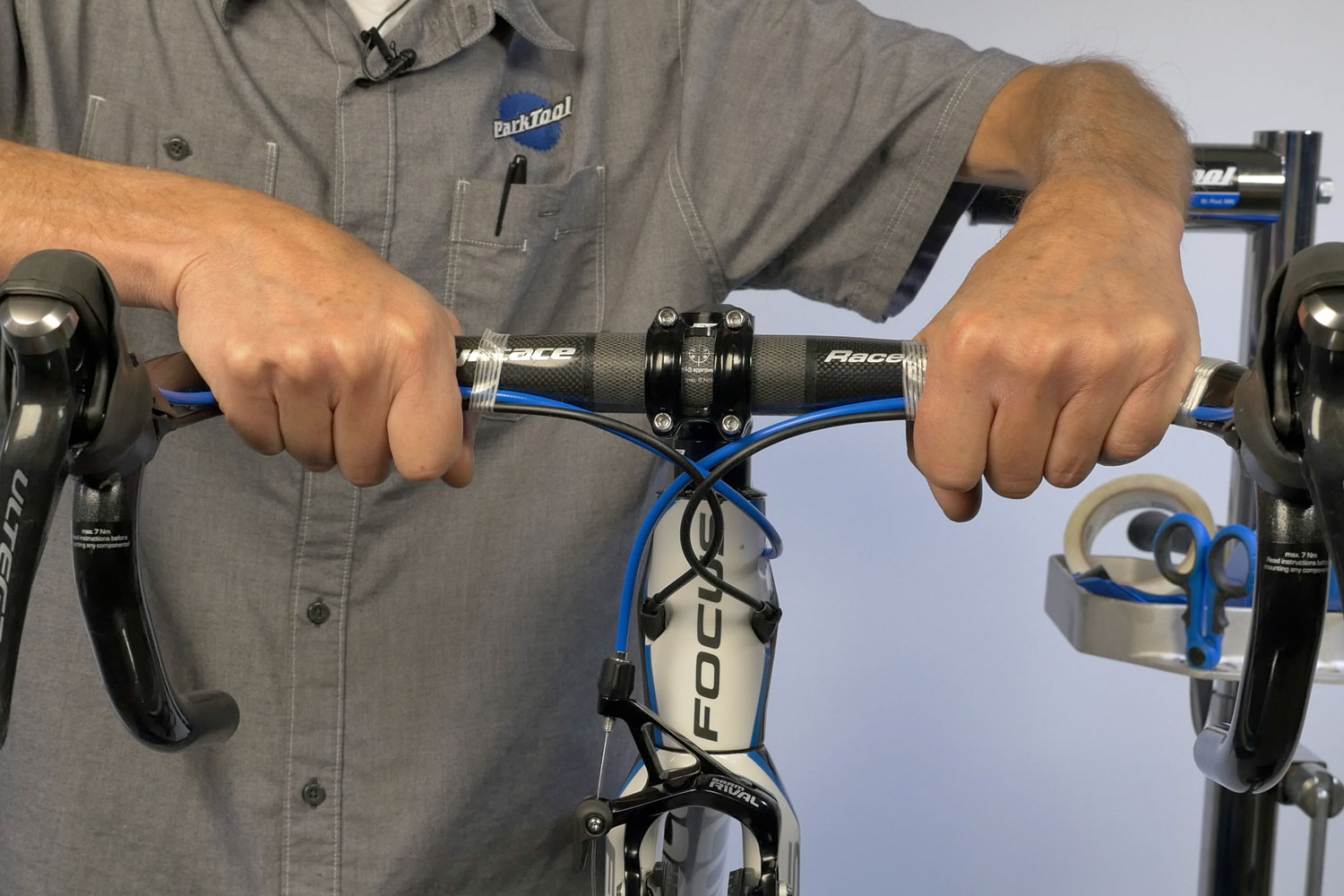 M Part Carbon fibre look bar end plugs for Road bikes