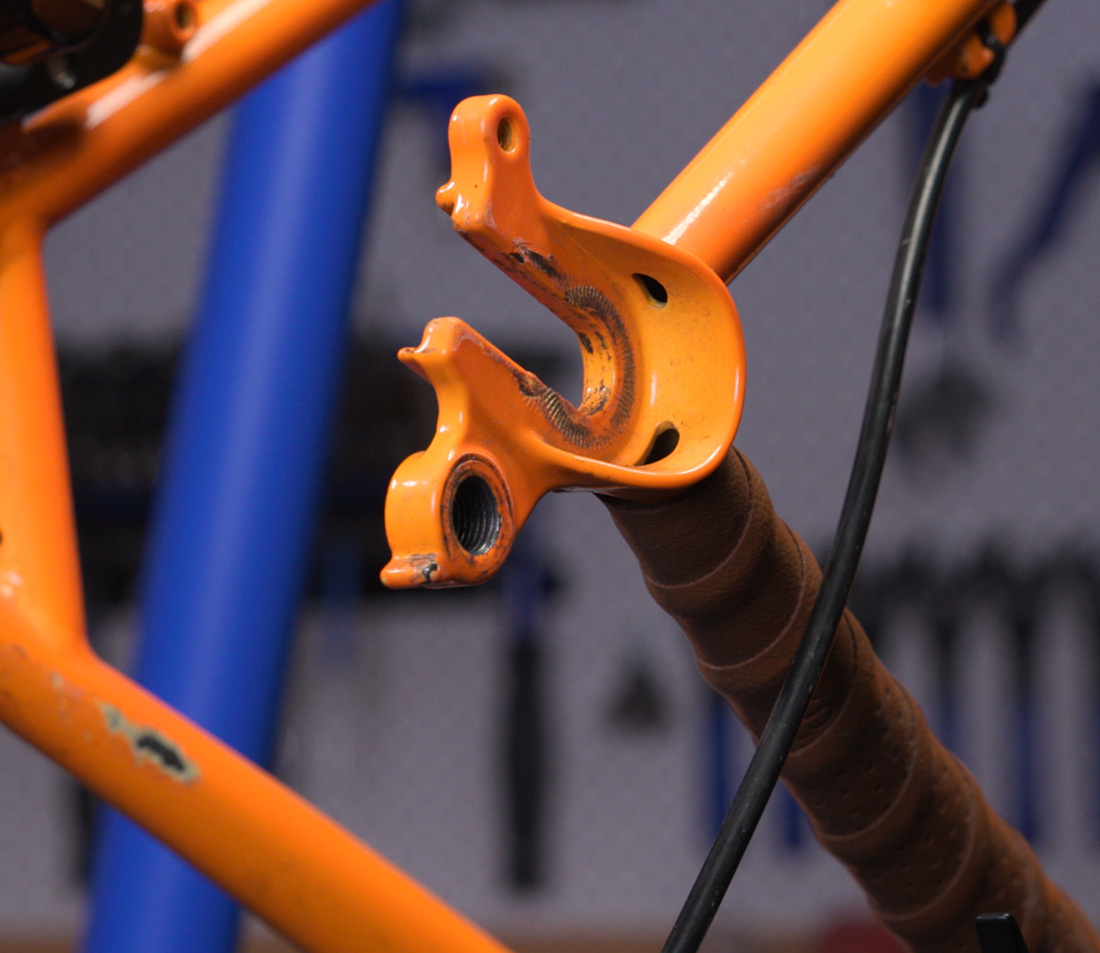 Example of a frame with built-in derailleur hanger.
