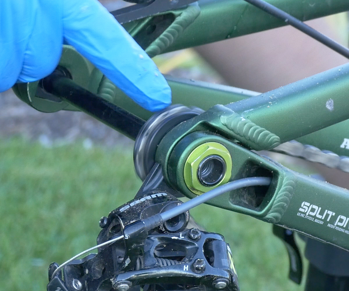 Can I use Dawn dish soap to clean my bike What soap should I use to wash my road or mountain bike?