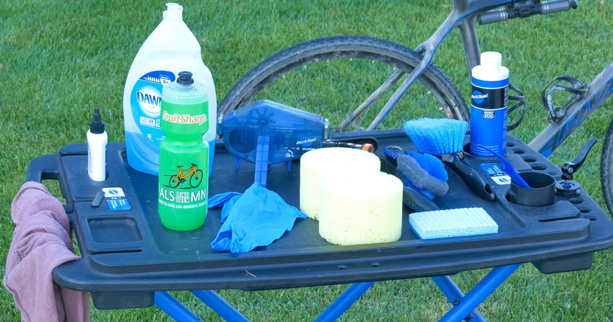 Can I use Dawn dish soap to clean my bike Should you use dish soap to clean bike chain?